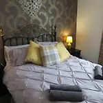 Qs54 Large 5 Bedroom Terrace House * Redcar