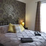 Ferienhaus Qs54 Large 5 Bedroom Terrace House