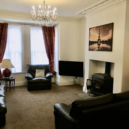 Qs54 Large 5 Bedroom Terrace House * Redcar